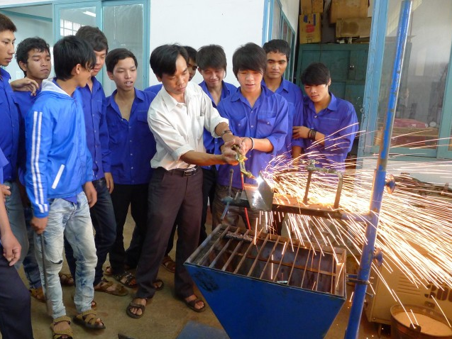 Truyền thông về đổi mới toàn diện giáo dục, đào tạo và dạy nghề