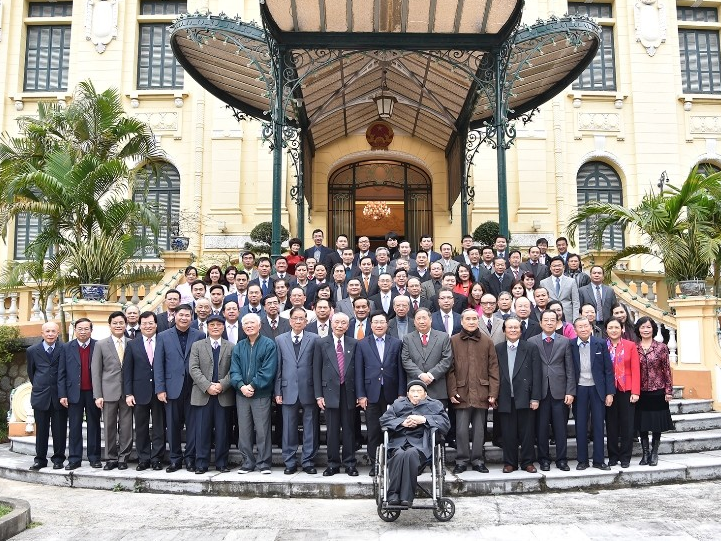 Bộ Ngoại giao chúc Tết các cán bộ lão thành ngoại giao