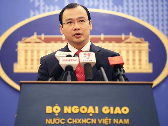 Việt Nam lên tiếng về việc tàu Mỹ tiến sát đảo Tri Tôn ở Hoàng Sa