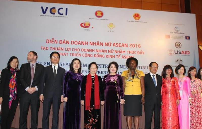 Khi doanh nhân nữ đứng vững, AEC phát triển