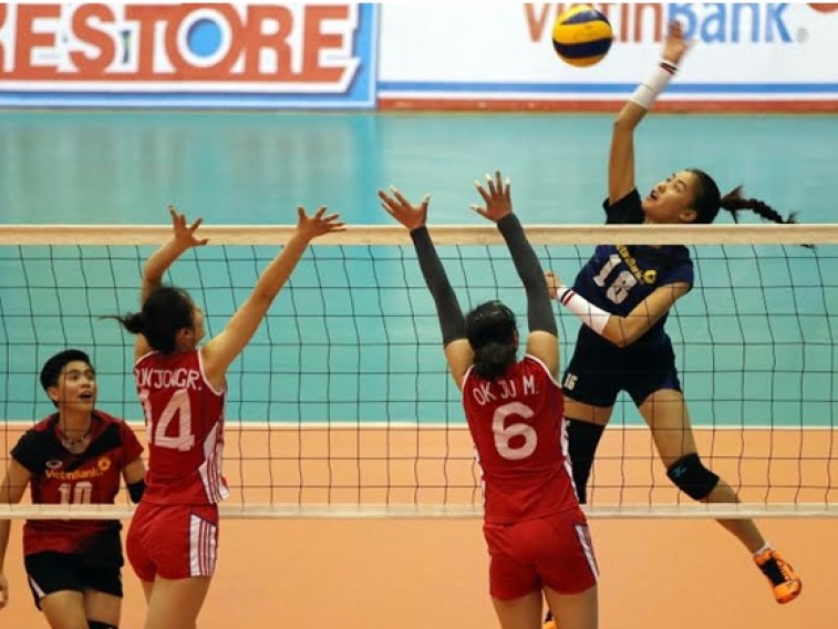 “Cánh én lạ” Đinh Thị Thúy