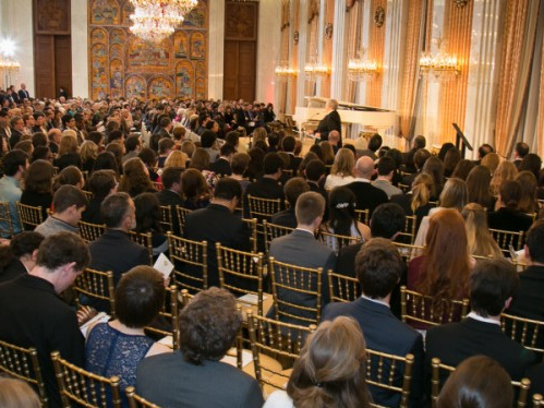 Opera - khỏa lấp sự khác biệt