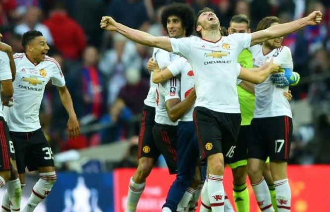 Man Utd lội ngược dòng tới “ngai vàng” FA Cup