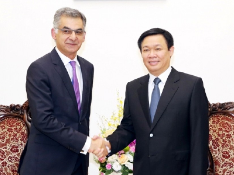 Phó Thủ tướng tiếp Tổng Giám đốc Ngân hàng Standard Chartered