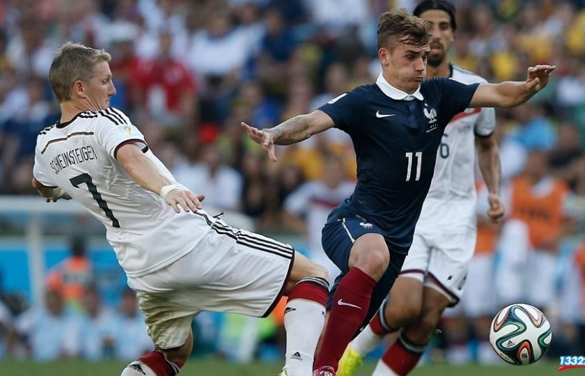 Gà trống Pháp đối đầu xe tăng Đức: 4-2-3-1 nào sẽ lên ngôi?