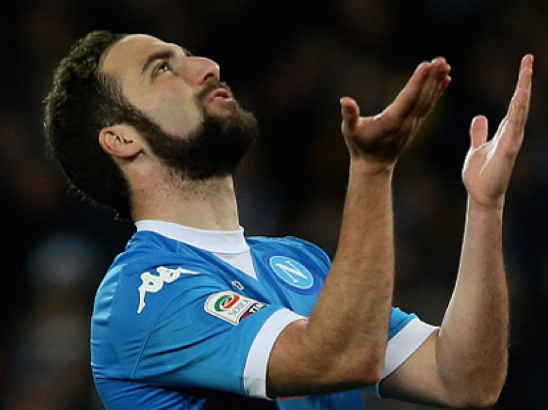 Chuyển nhượng 24/7: Juventus đạt thỏa thuận chiêu mộ Higuain