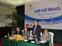 doi ngoai dia phuong doi moi tu duy de but pha