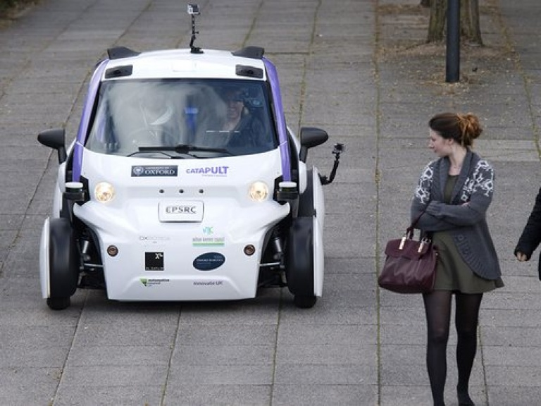 Anh: Ôtô không người lái lần đầu được thử nghiệm