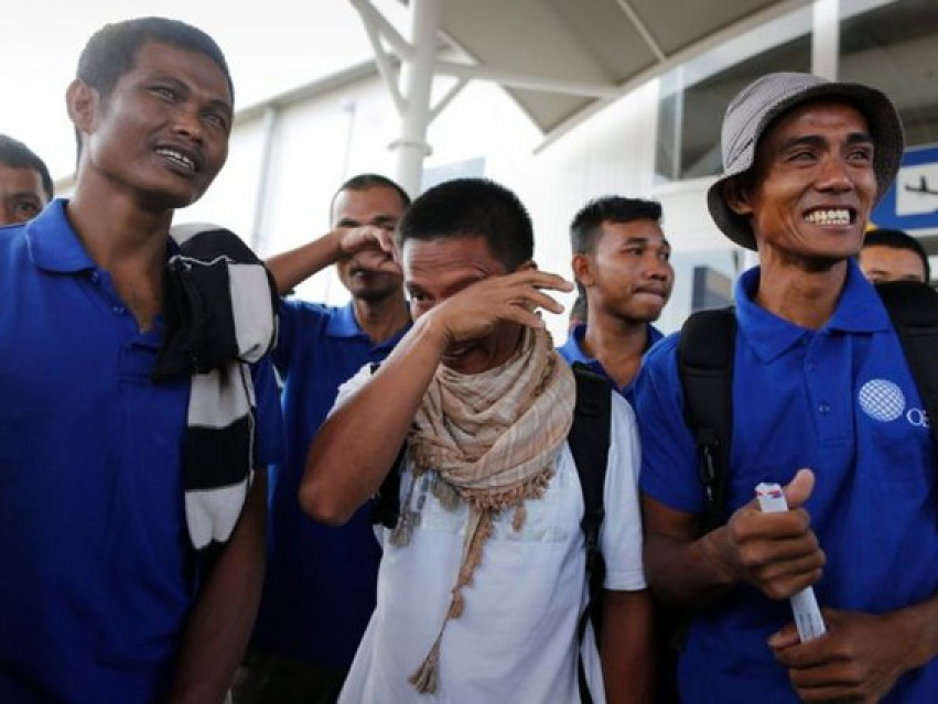 Nhóm con tin bị cướp biển Somalia bắt giữ phải ăn chuột để sống