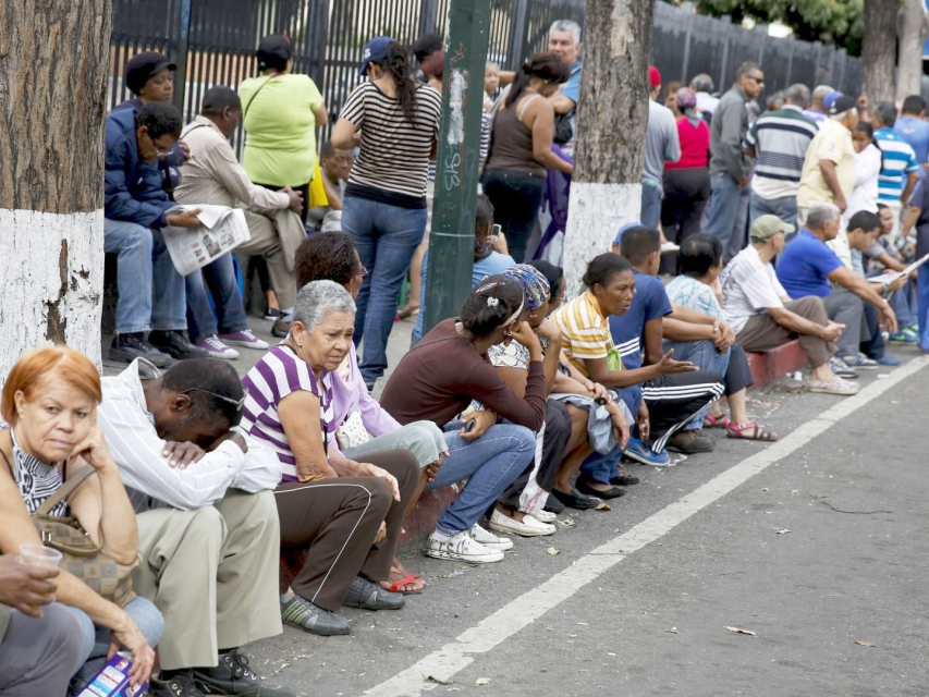 2017: Venezuela tiếp tục đối mặt thách thức lớn về kinh tế và chính trị