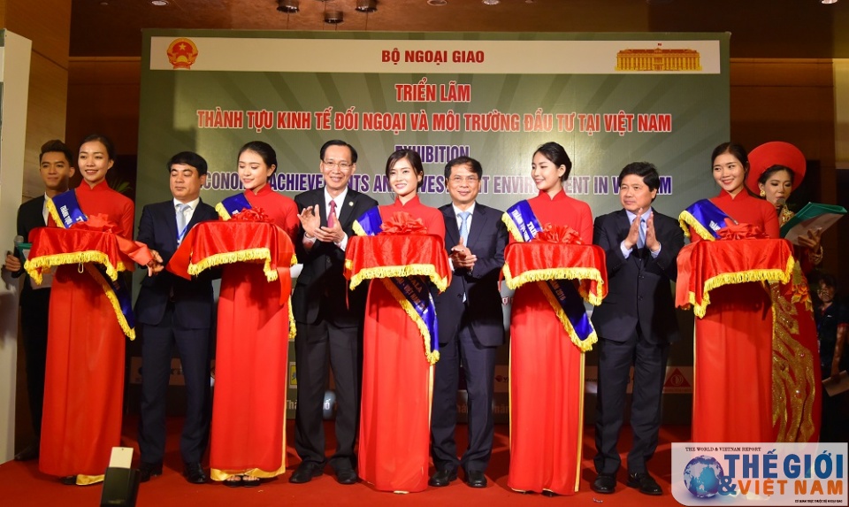 Cần sự quyết liệt trong cải cách thể chế can su quyet liet trong cai cach the che