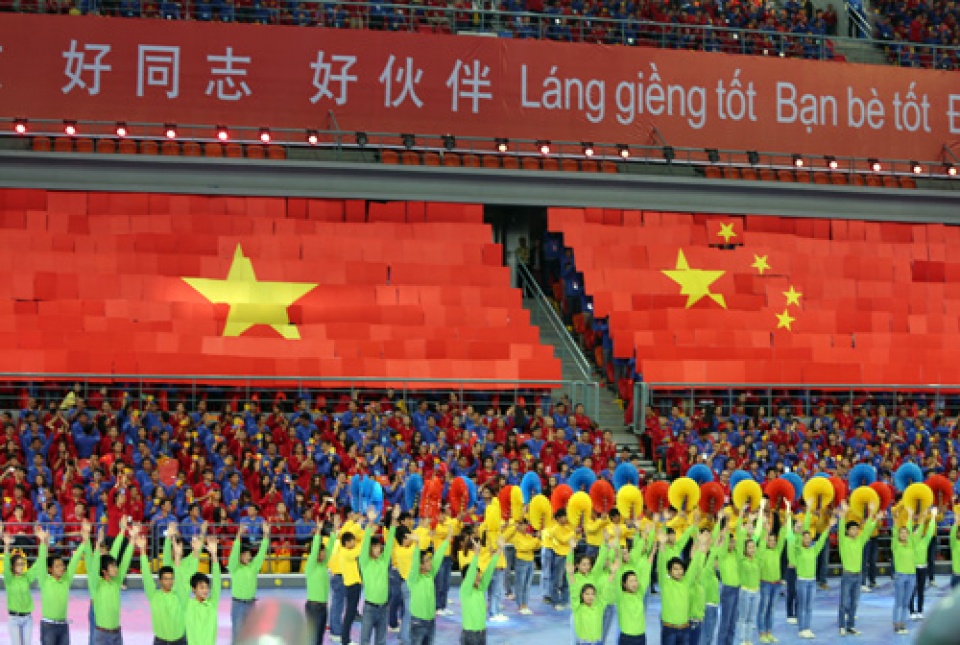 thanh nien viet trung chung tay vun dap tinh huu nghi