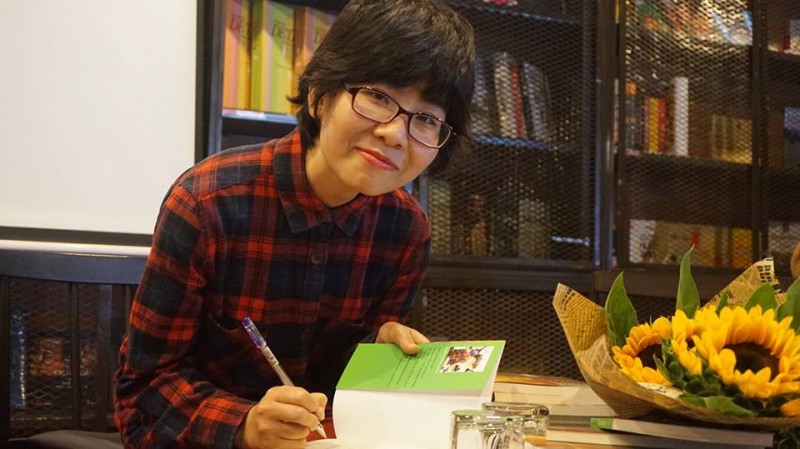 “Cô gái hướng dương” ra mắt tự truyện