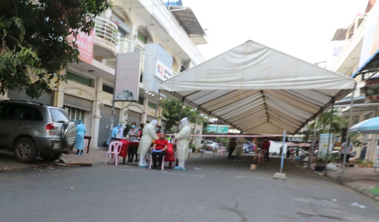 Campuchia: Nguy cơ bùng phát dịch Covid-19 ở nhiều địa phương, Sihanoukville bị ảnh hưởng nặng nề