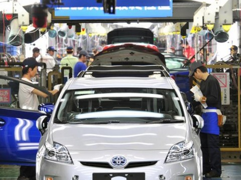 Nhật Bản: Tự tử do làm việc quá sức tăng cao