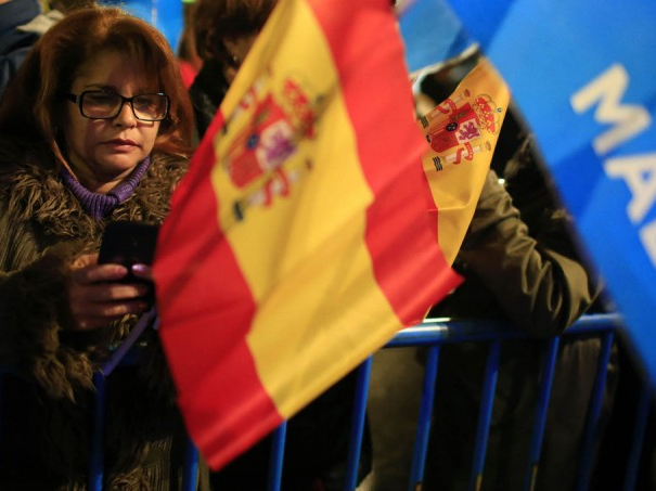 Chung nhà nhưng không chung ngõ