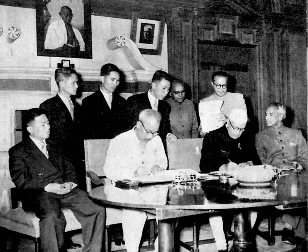 Đỉnh cao khó vượt Nguyễn Cơ Thạch và bản lĩnh 'ôm cả con voi khổng lồ'