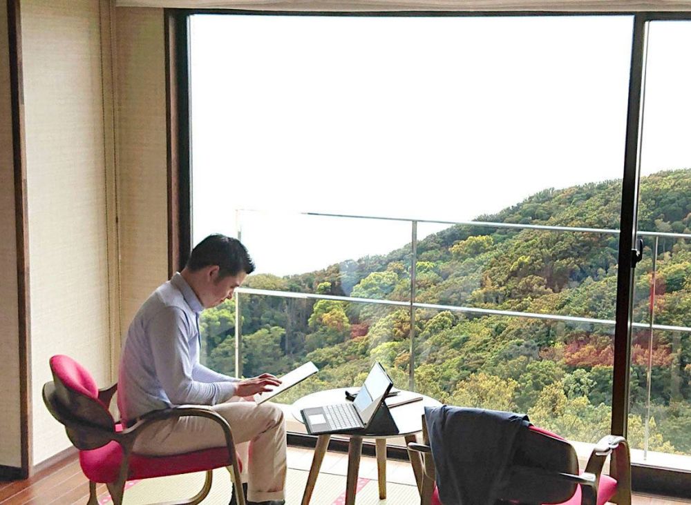 nhat ban bien cac cong vien thanh noi lam viec