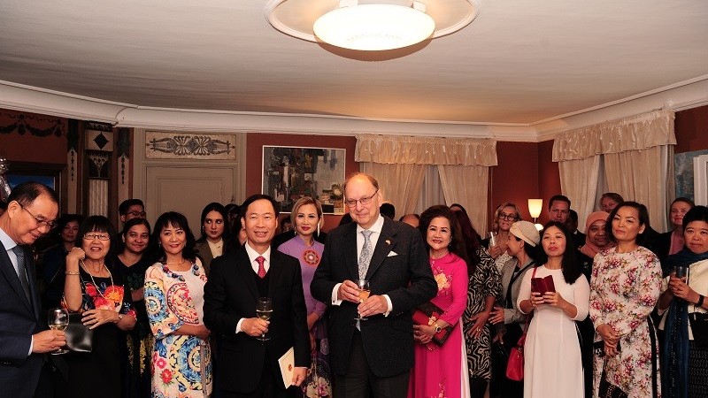 Đại sứ quán Việt Nam tại Thụy Điển long trọng tổ chức kỷ niệm 77 năm Quốc khánh 2/9