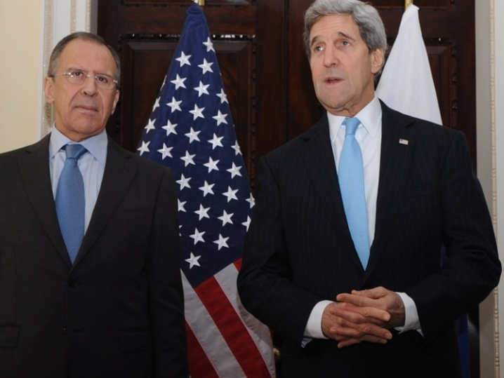 Nga - Mỹ: Hòn bấc ném đi, hòn chì ném lại