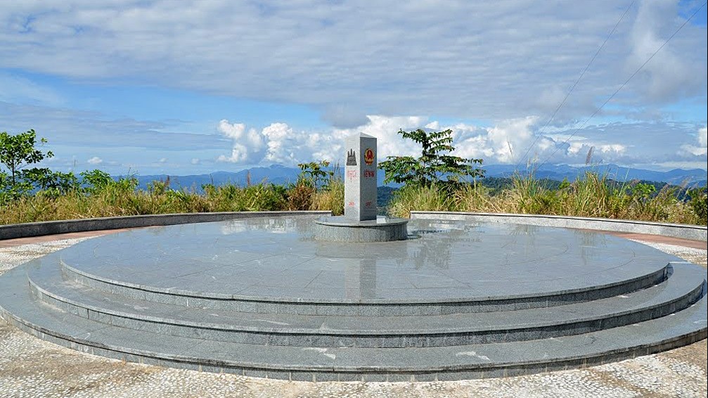 Đường biên giới hòa bình, hợp tác và phát triển Việt Nam-Lào