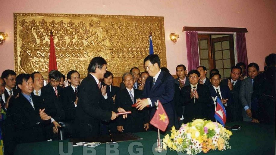 Ý nghĩa của việc hoạch định và phân giới cắm mốc đường biên giới Việt Nam-Campuchia