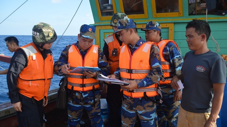 Hợp tác nghề cá trong Vịnh Bắc Bộ