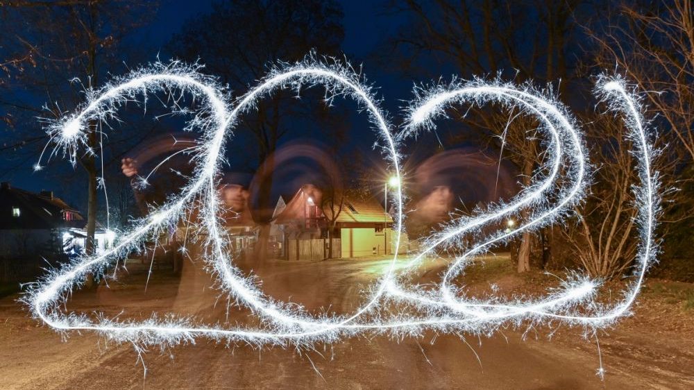 Thế giới bước vào năm mới 2021: Thời gian và thế sự