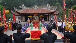 Phát huy các nguồn lực tôn giáo