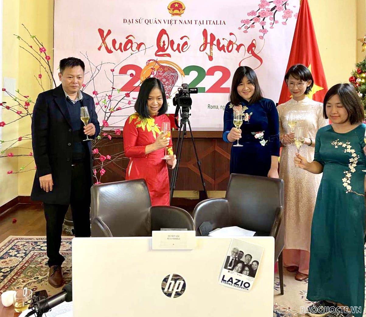 Xuân Quê hương 2022 trực tuyến với kiều bào tại Italy và Cyprus: Lan tỏa văn hóa và tài năng Việt