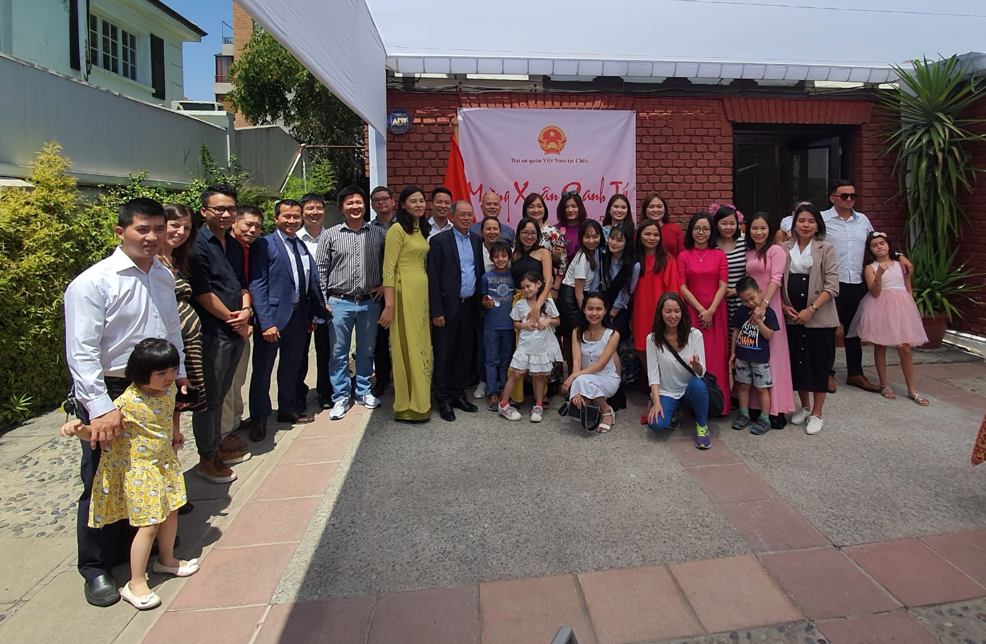 dai su quan viet nam tai chile to chuc gap mat mung xuan canh ty