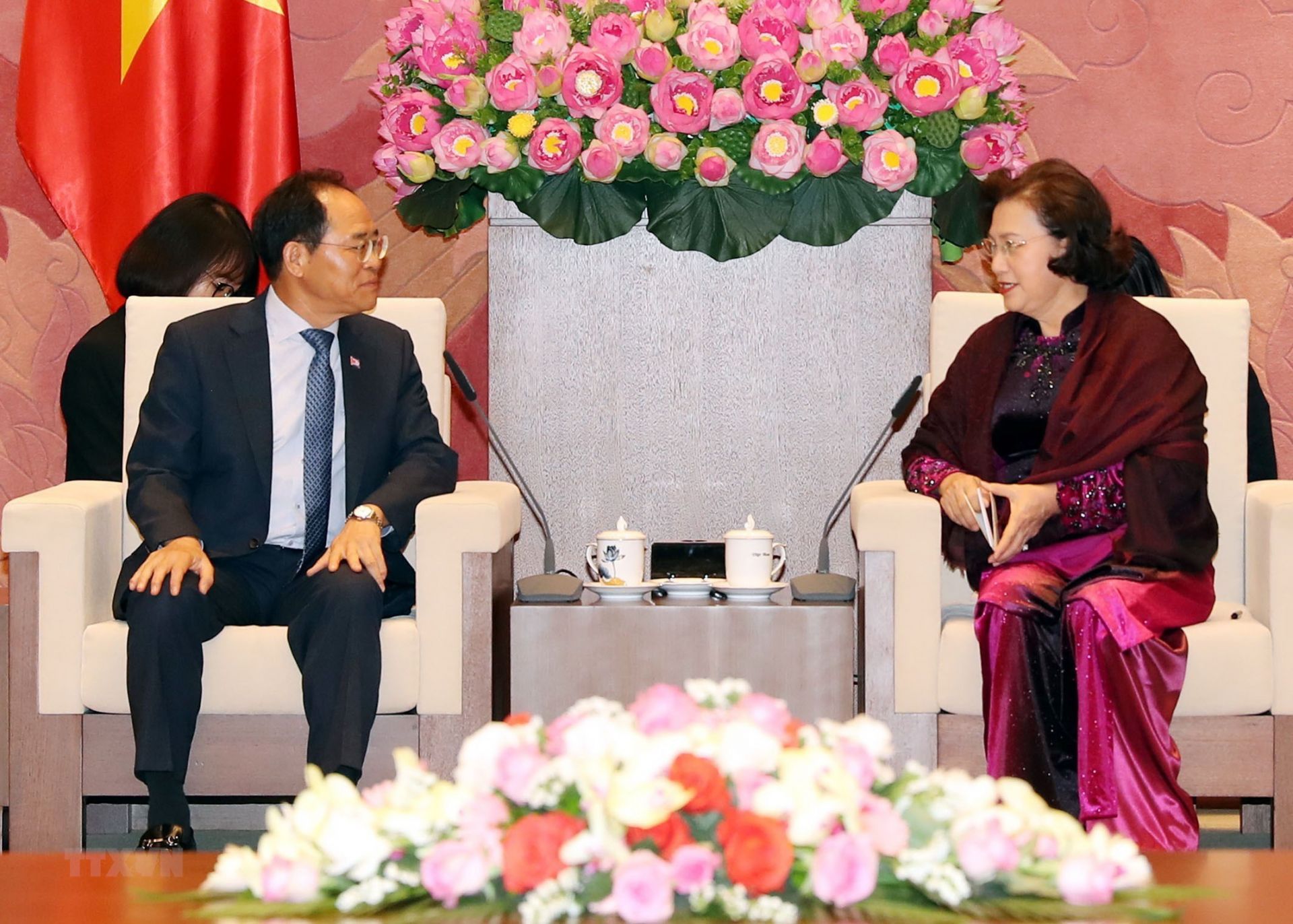 Chủ tịch Quốc hội Nguyễn Thị Kim Ngân tiếp Đại sứ Hàn Quốc