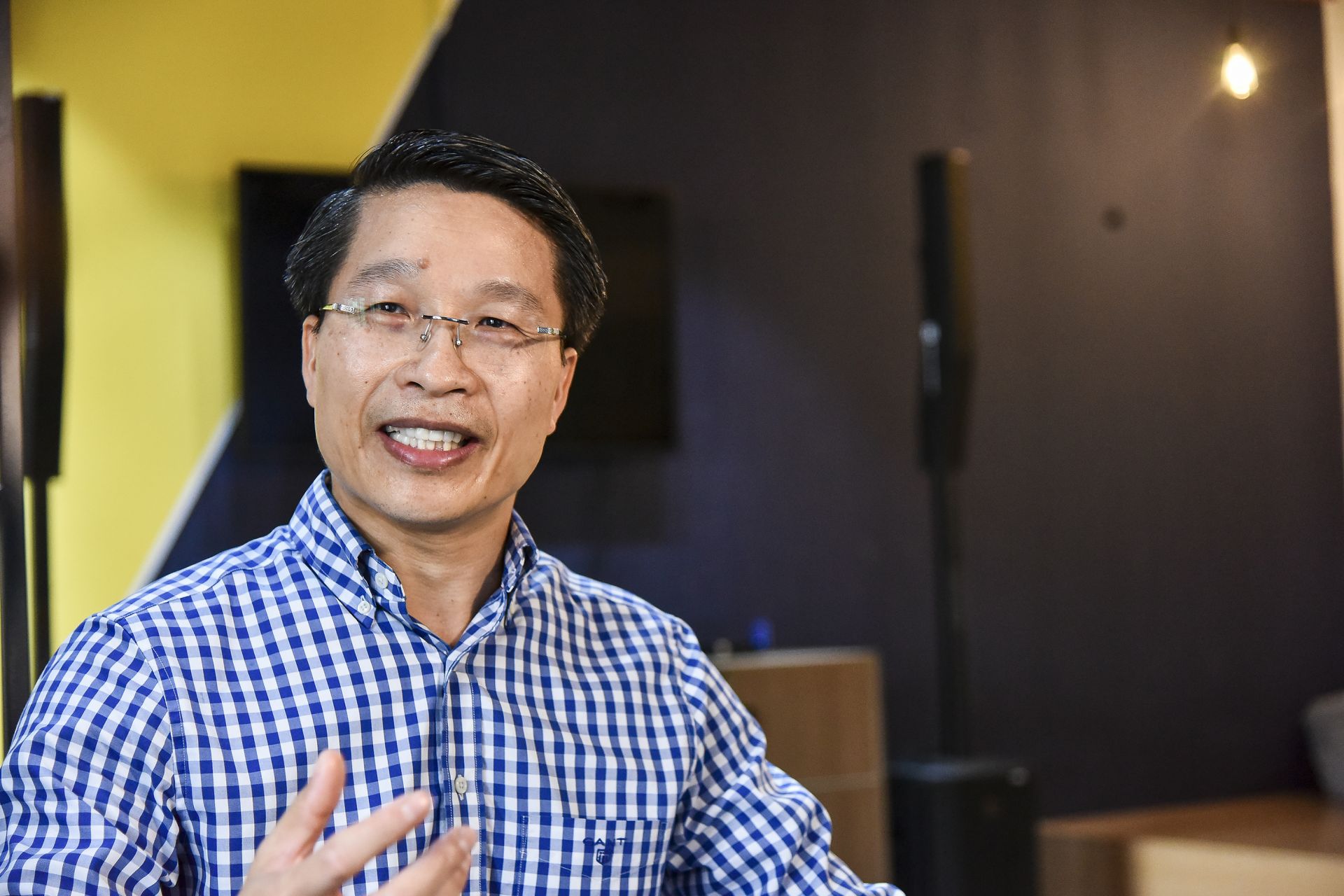 Giám đốc Trung tâm Biên-phiên dịch Quốc gia Phạm Bình Đàm chia sẻ về Phiên dịch Ngoại giao