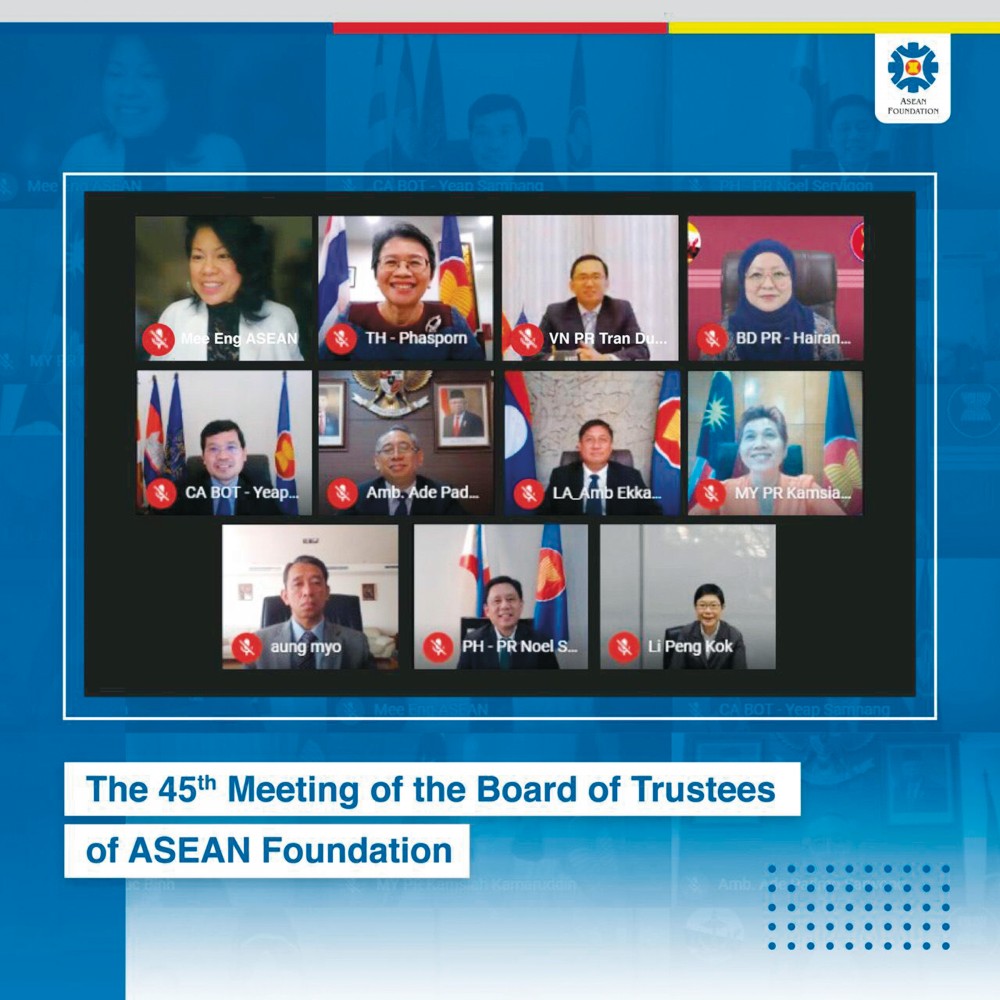 Đại sứ Trần Đức Bình tham gia chủ trì một cuộc họp tại  Jakarta, Indonesia. (Nguồn: Phái đoàn Việt Nam tại ASEAN)