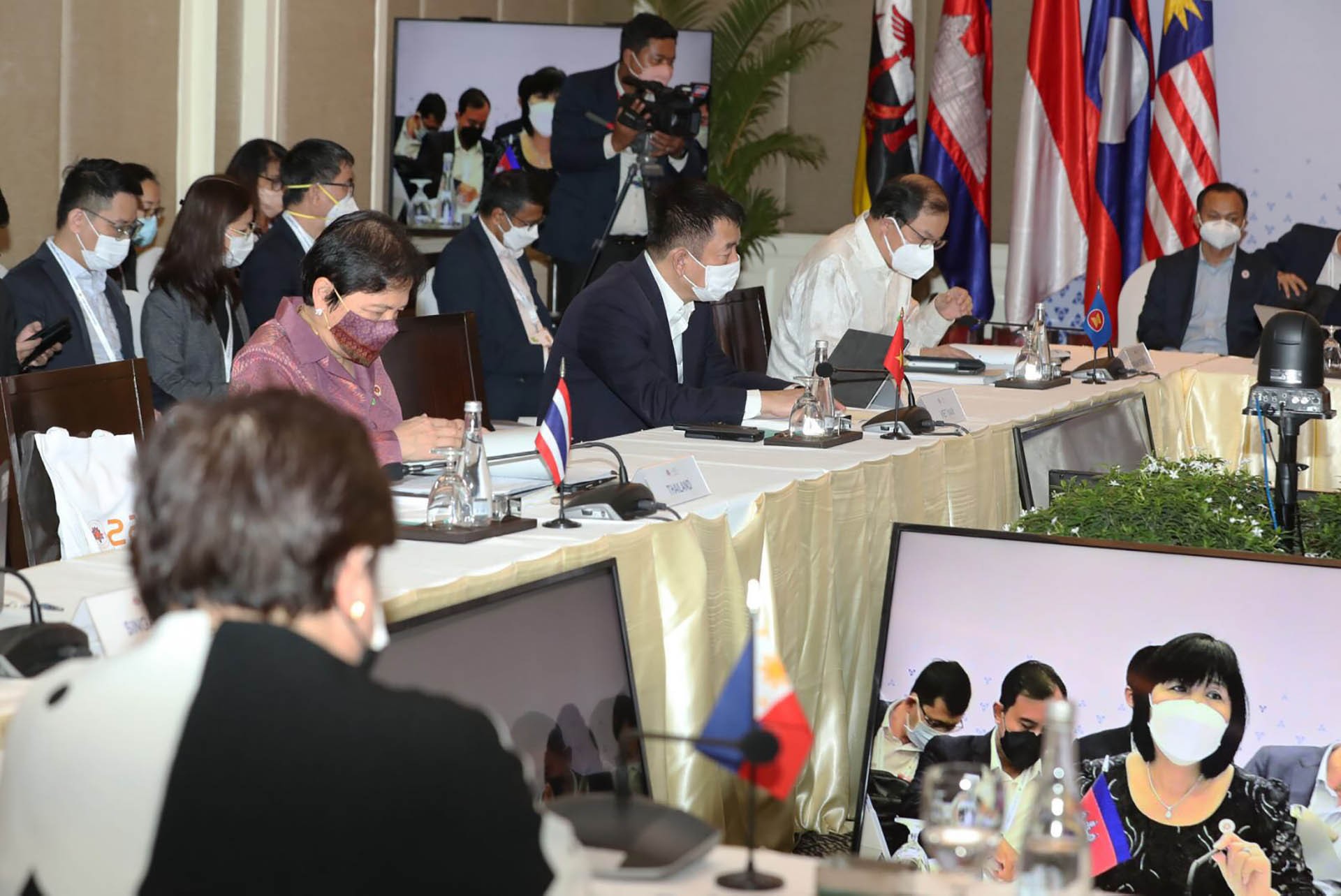 Hội nghị Quan chức cao cấp ASEAN tại Phnom Penh, Campuchia