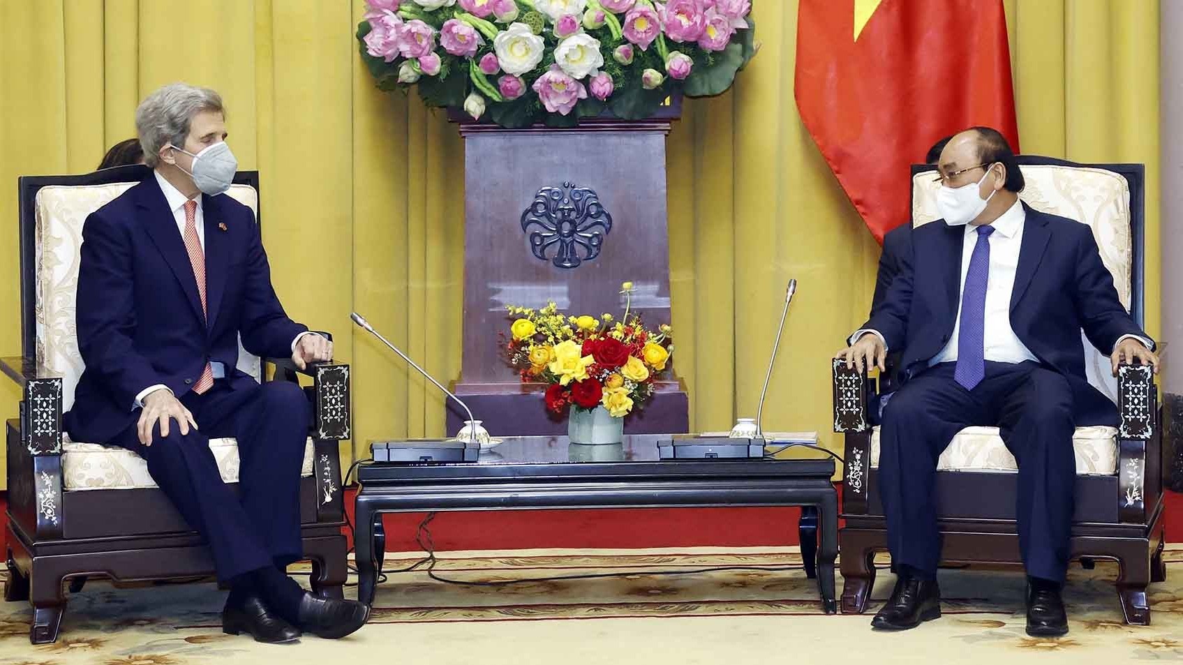 Chủ tịch nước Nguyễn Xuân Phúc tiếp Đặc phái viên của Tổng thống Hoa Kỳ