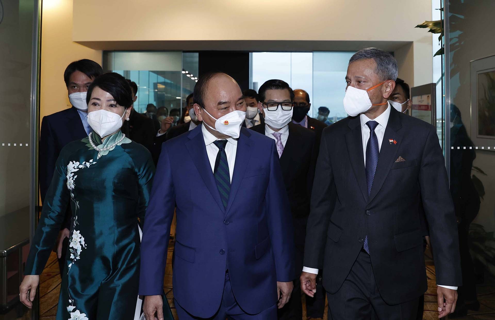 Chủ tịch nước đến sân bay quốc tế Changi, bắt đầu chuyến thăm cấp Nhà nước tới Singapore Chủ tịch nước đến sân bay quốc tế Changi, bắt đầu chuyến thăm cấp Nhà nước tới Singapore