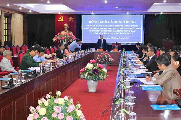 Thứ trưởng Lê Hoài Trung làm việc với tỉnh Sơn La về công tác đối ngoại và quản lý biên giới thu truong le hoai trung lam viec voi tinh son la ve cong tac doi ngoai va quan ly bien gioi
