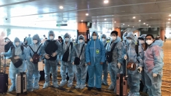 Hai chuyến bay đưa hơn 390 công dân Việt Nam từ Myanmar về nước, hạ cánh tại Đà Nẵng