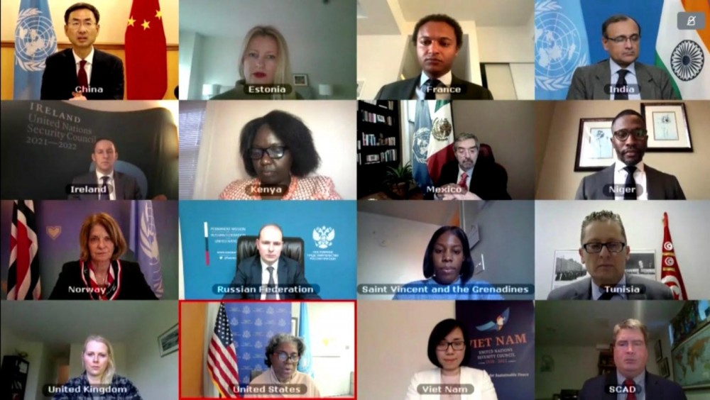 Ngày 10/3, tại New York, Hội đồng Bảo An Liên hợp quốc (HĐBA LHQ) đã họp và thông qua Tuyên bố Chủ tịch HĐBA về tình hình ở Myanmar theo đề nghị của Anh. Ngày 10/3, tại New York, Hội đồng Bảo An Liên hợp quốc (HĐBA LHQ) đã họp và thông qua Tuyên bố Chủ tịch HĐBA về tình hình ở Myanmar theo đề nghị của Anh.