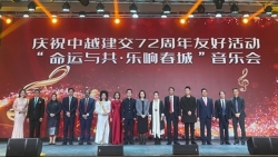 Kỷ niệm 72 năm thiết lập quan hệ ngoại giao Việt Nam-Trung Quốc tại thành phố Côn Minh, Trung Quốc