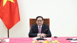 Thủ tướng Phạm Minh Chính điện đàm với Giám đốc điều hành Chương trình COVAX