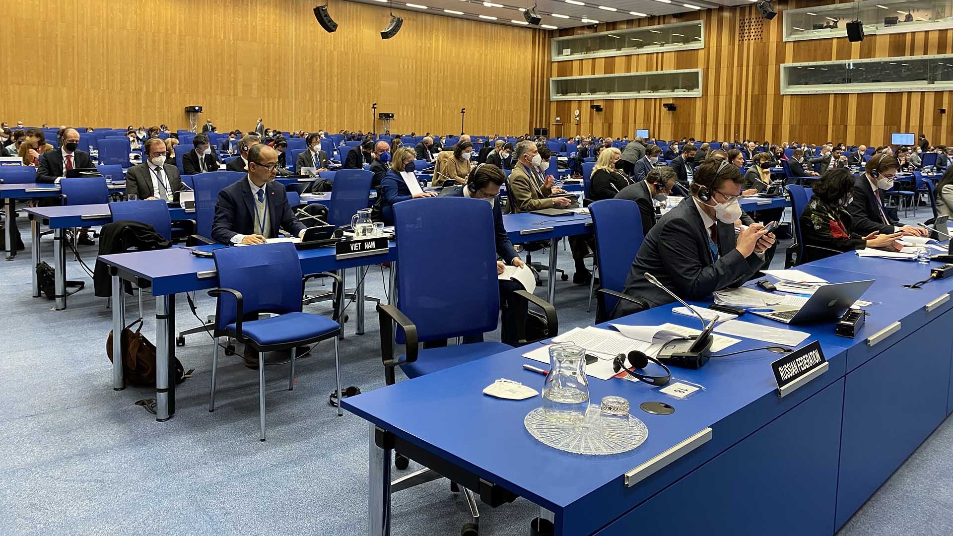 Hội đồng Thống đốc Cơ quan Năng lượng nguyên tử quốc tế đã nhóm họp khẩn cấp theo đề nghị của Canada và Ba Lan để thảo luận về tác động của tình hình tại Ukraine tới an toàn và an ninh hạt nhân.