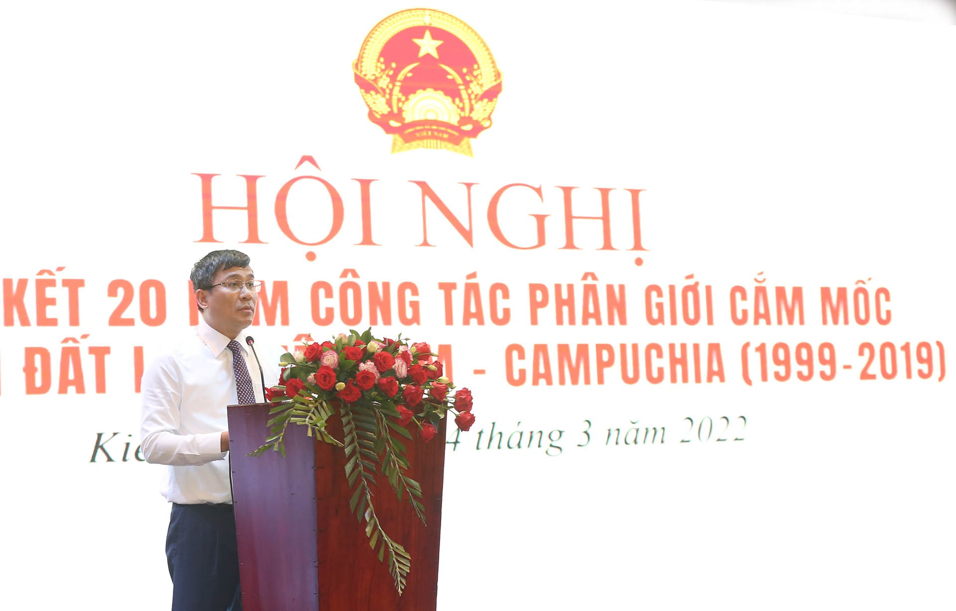Tổng kết 20 năm đàm phán phân giới cắm mốc biên giới đất liền Việt Nam-Campuchia Tổng kết 20 năm đàm phán phân giới cắm mốc biên giới đất liền Việt Nam-Campuchia