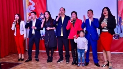 Odessa hẹn ngày trở lại