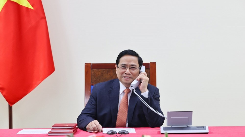 Thủ tướng Phạm Minh Chính điện đàm với Thủ tướng Singapore Lý Hiển Long
