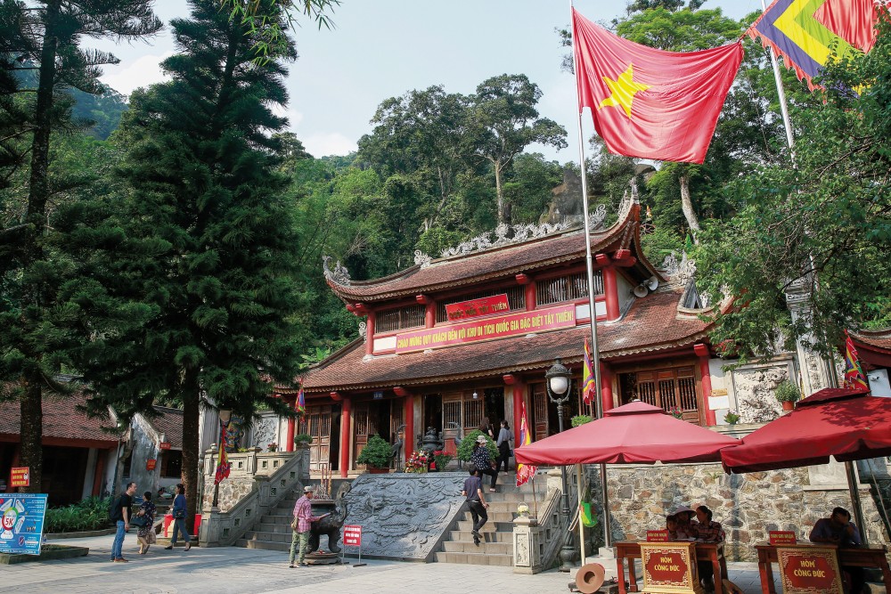 Tín ngưỡng thờ Quốc Mẫu Tây Thiên đã được đưa vào danh mục Di sản văn hóa phi vật thể quốc gia. (Ảnh: Phạm Anh Tuấn) Tín ngưỡng thờ Quốc Mẫu Tây Thiên đã được đưa vào danh mục Di sản văn hóa phi vật thể quốc gia. (Ảnh: Phạm Anh Tuấn)