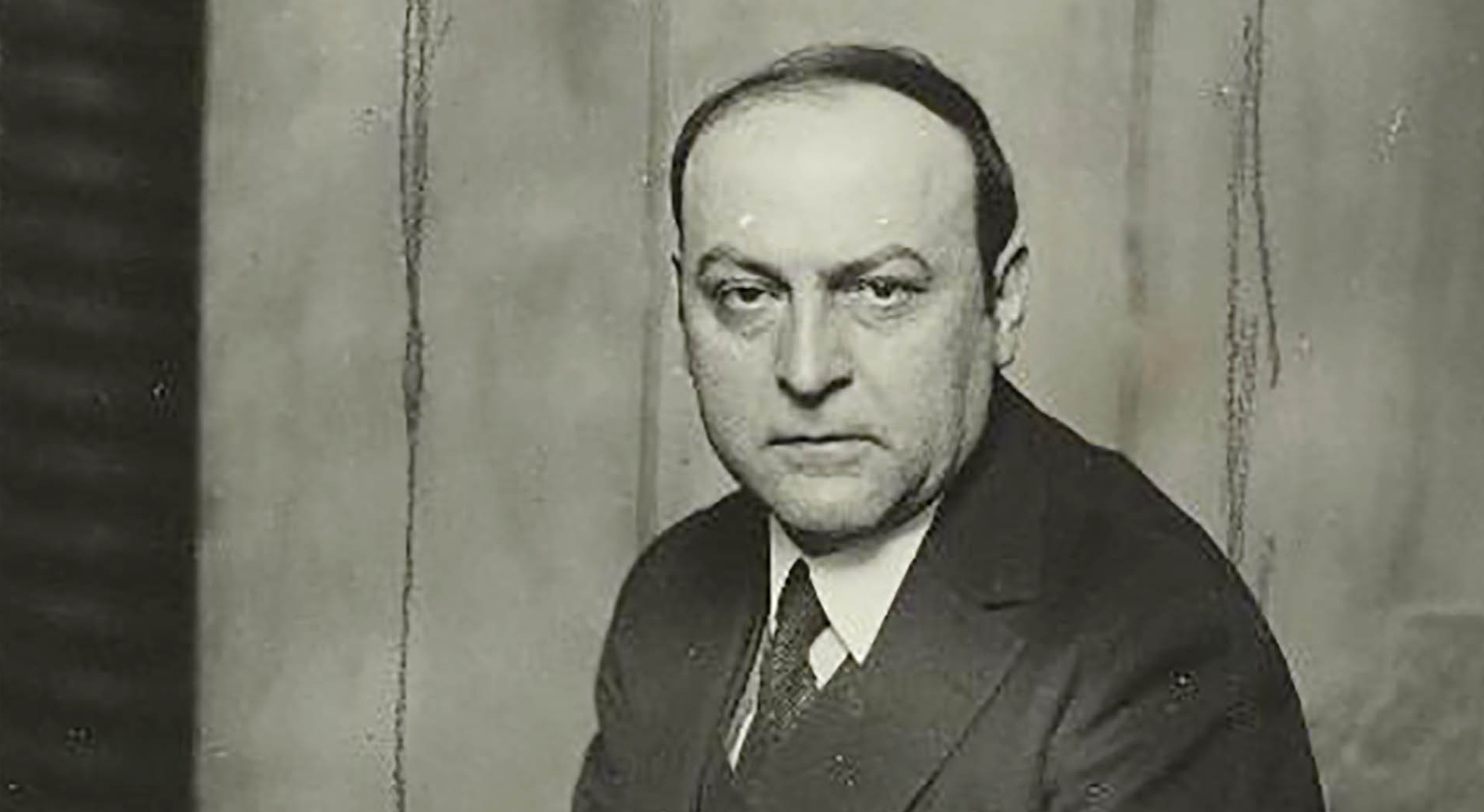 Nhà thơ và viết ký sự Fague Léon-Paul. Nhà thơ và viết ký sự Fague Léon-Paul.