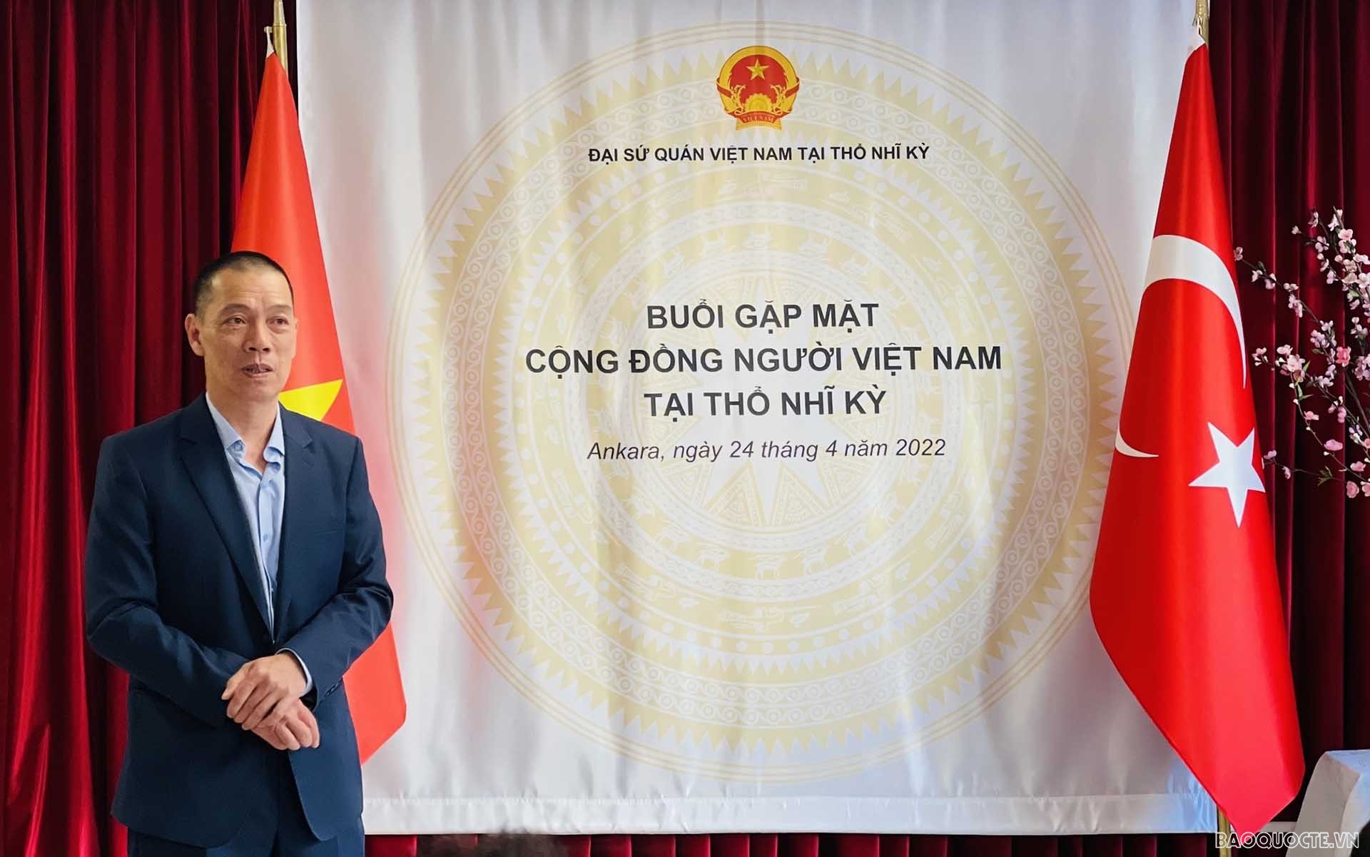 Đại sứ Đỗ Sơn Hải phát biểu.