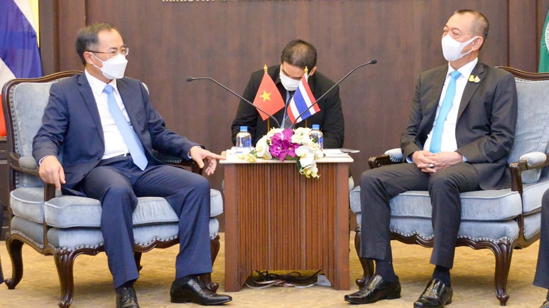 Đề nghị Thái Lan tạo thuận lợi hơn nữa cho việc nhập khẩu các loại hoa quả và hạt từ Việt Nam